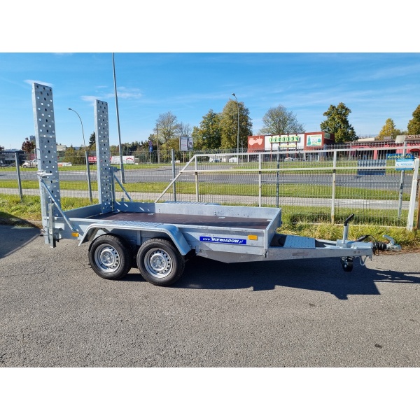 MINIKOPARKA 2,5x1,5m 2,7T NAJAZDY